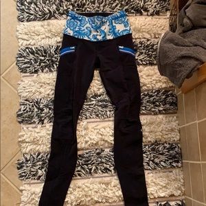 Lululemon Toasty Tech leggings/tights size 4